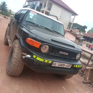 Toyota FJ Cruiser 2012 Matt Black