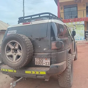 Toyota FJ Cruiser 2012 Matt Black