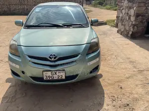 Toyota Belta 2010 Blue