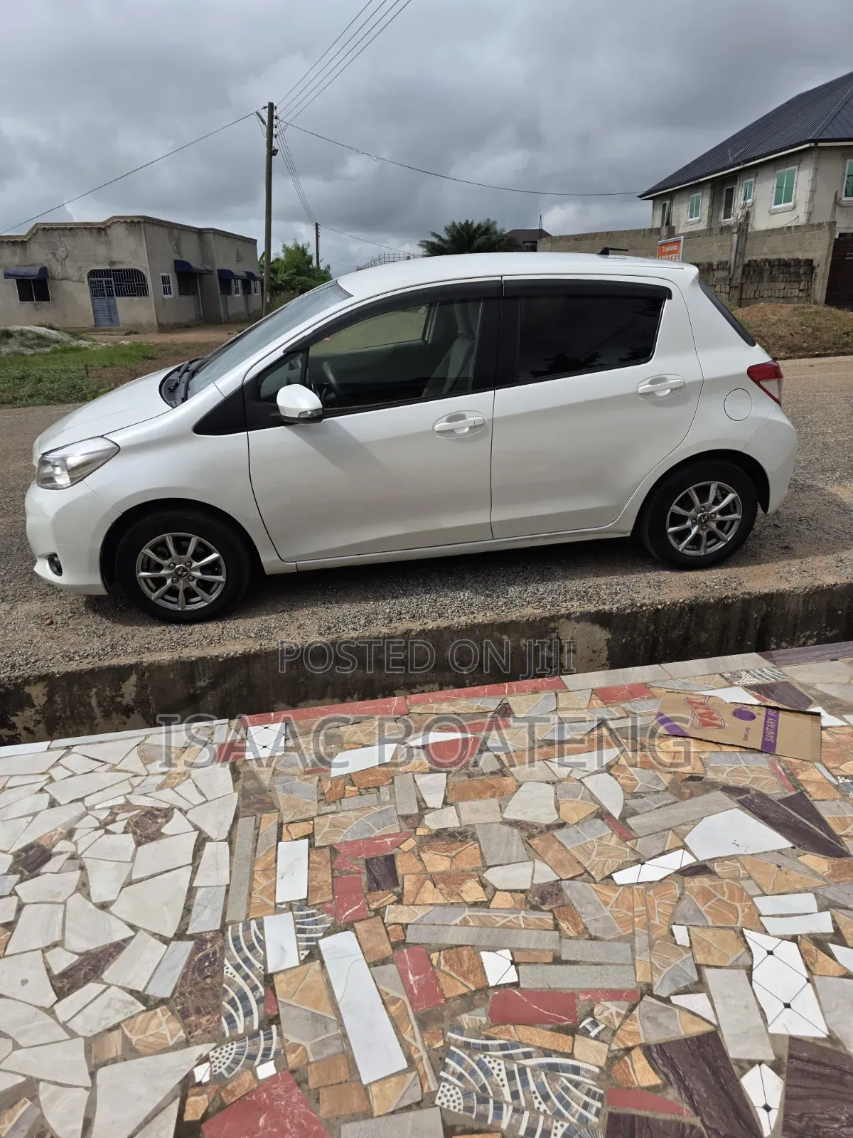 Toyota Vitz 2014 Pearl