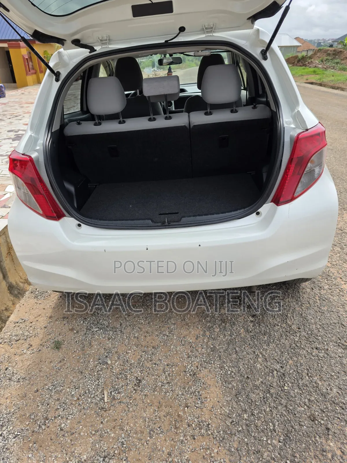 Toyota Vitz 2014 Pearl