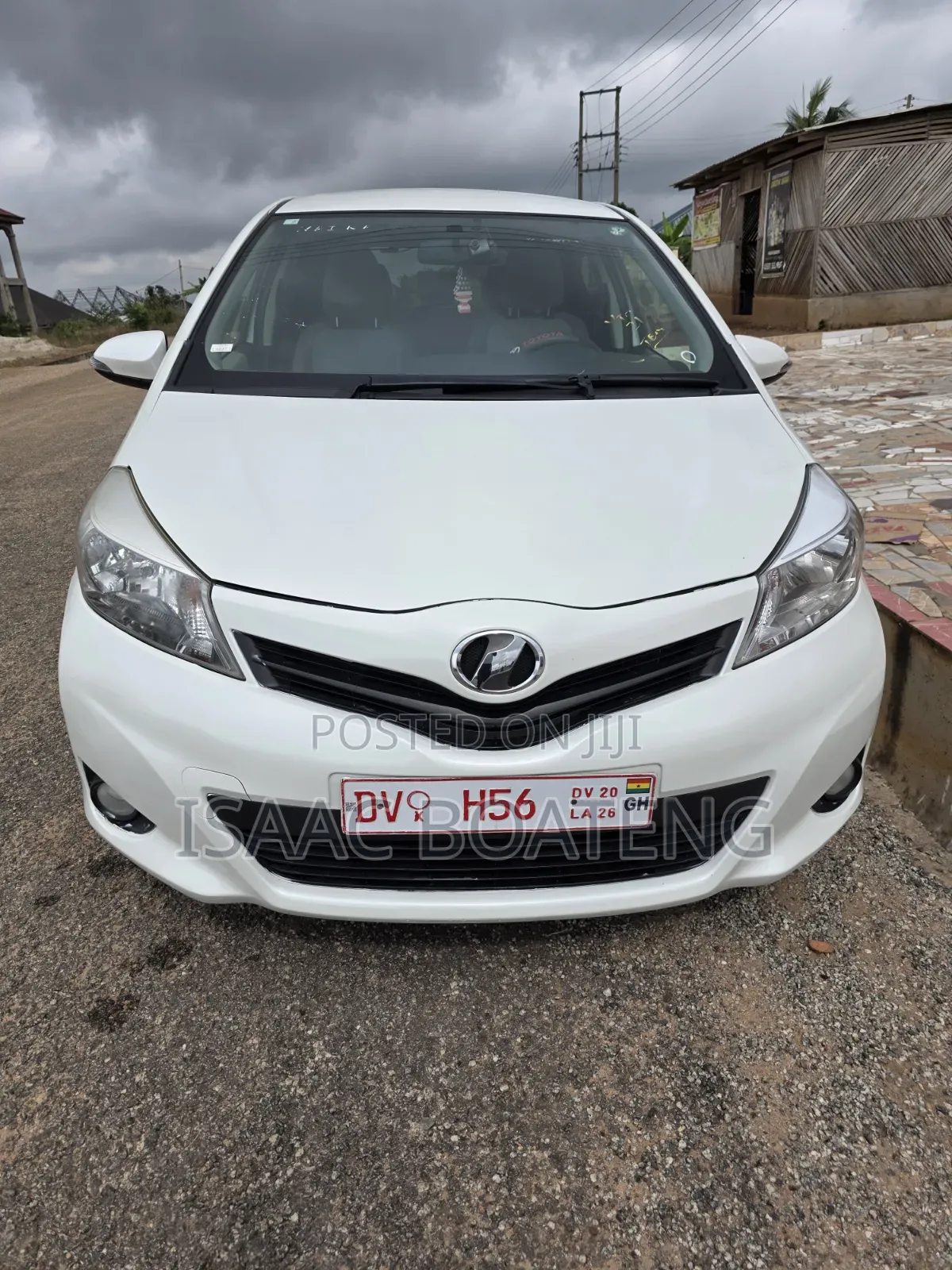 Toyota Vitz 2014 Pearl