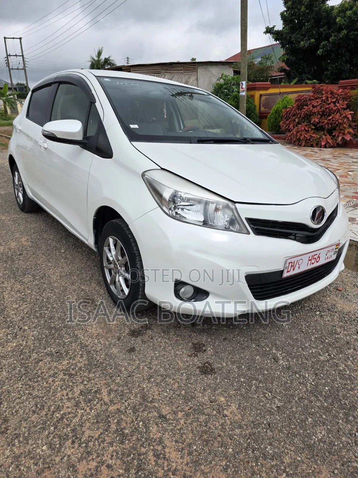 Toyota Vitz 2014 Pearl
