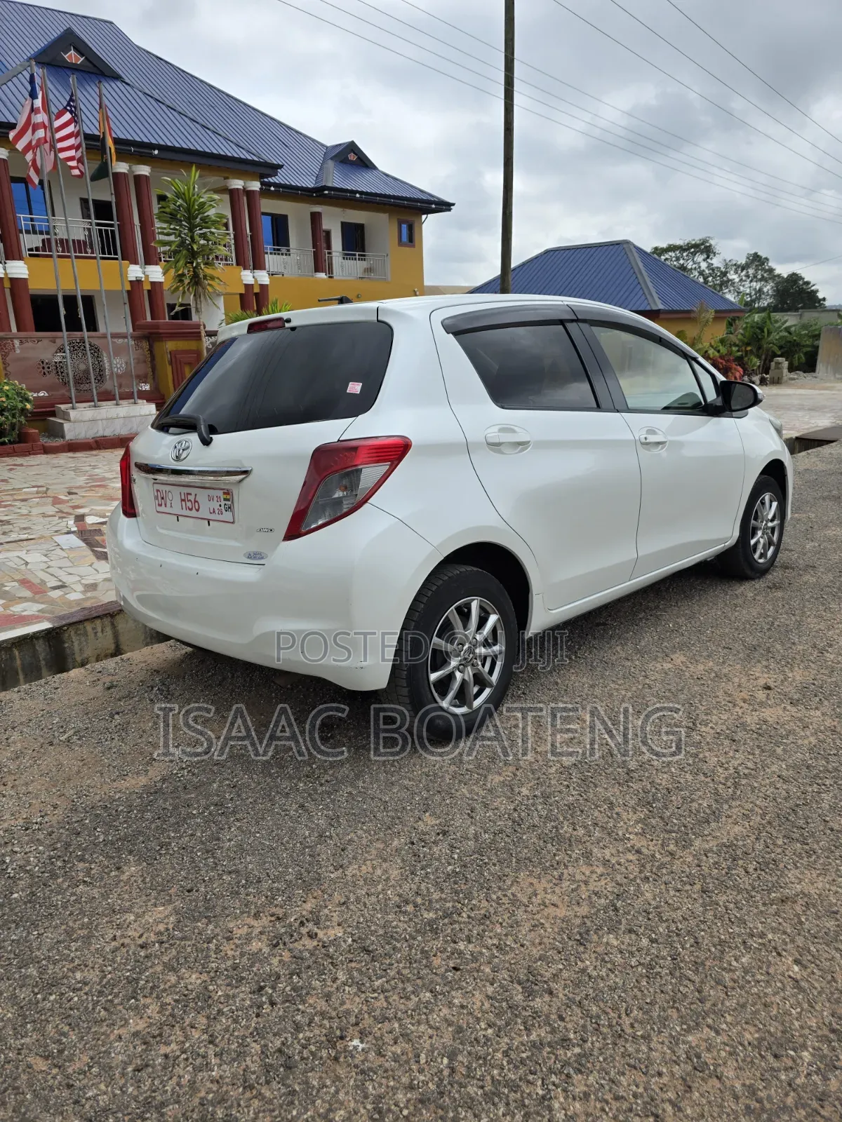 Toyota Vitz 2014 Pearl