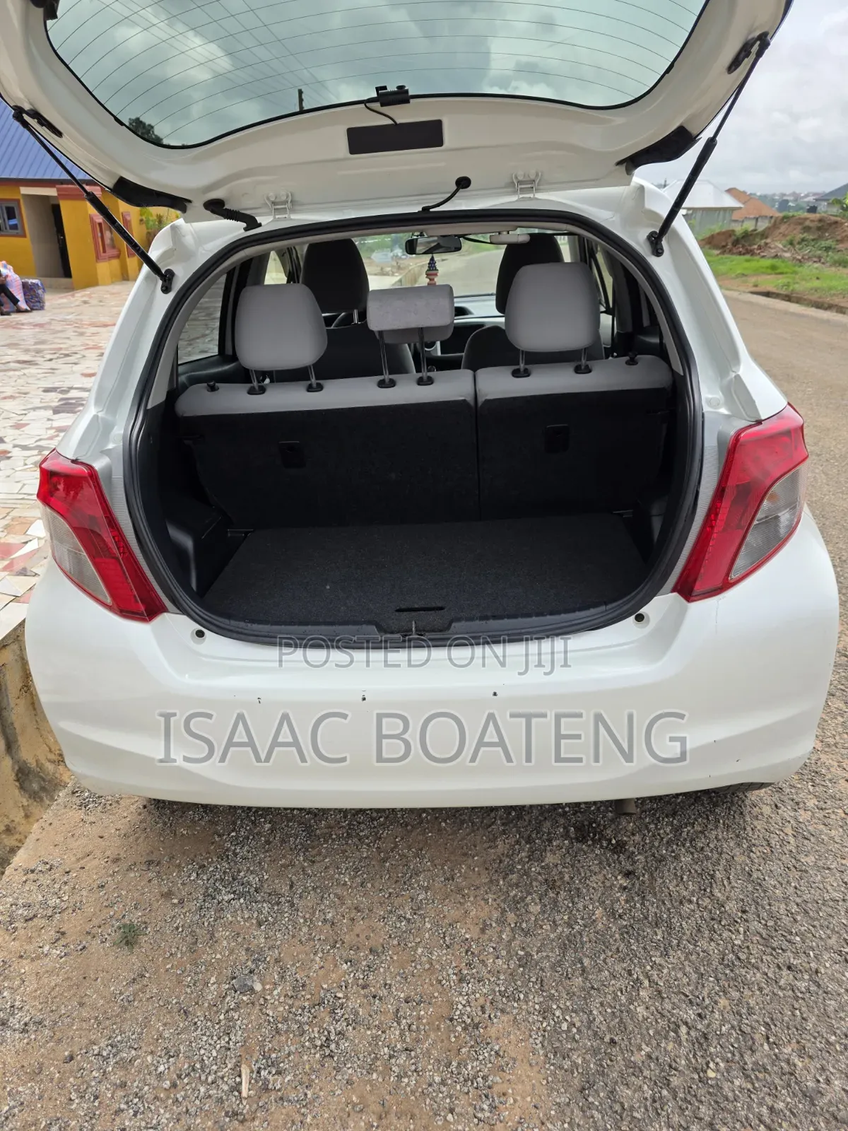 Toyota Vitz 2014 Pearl