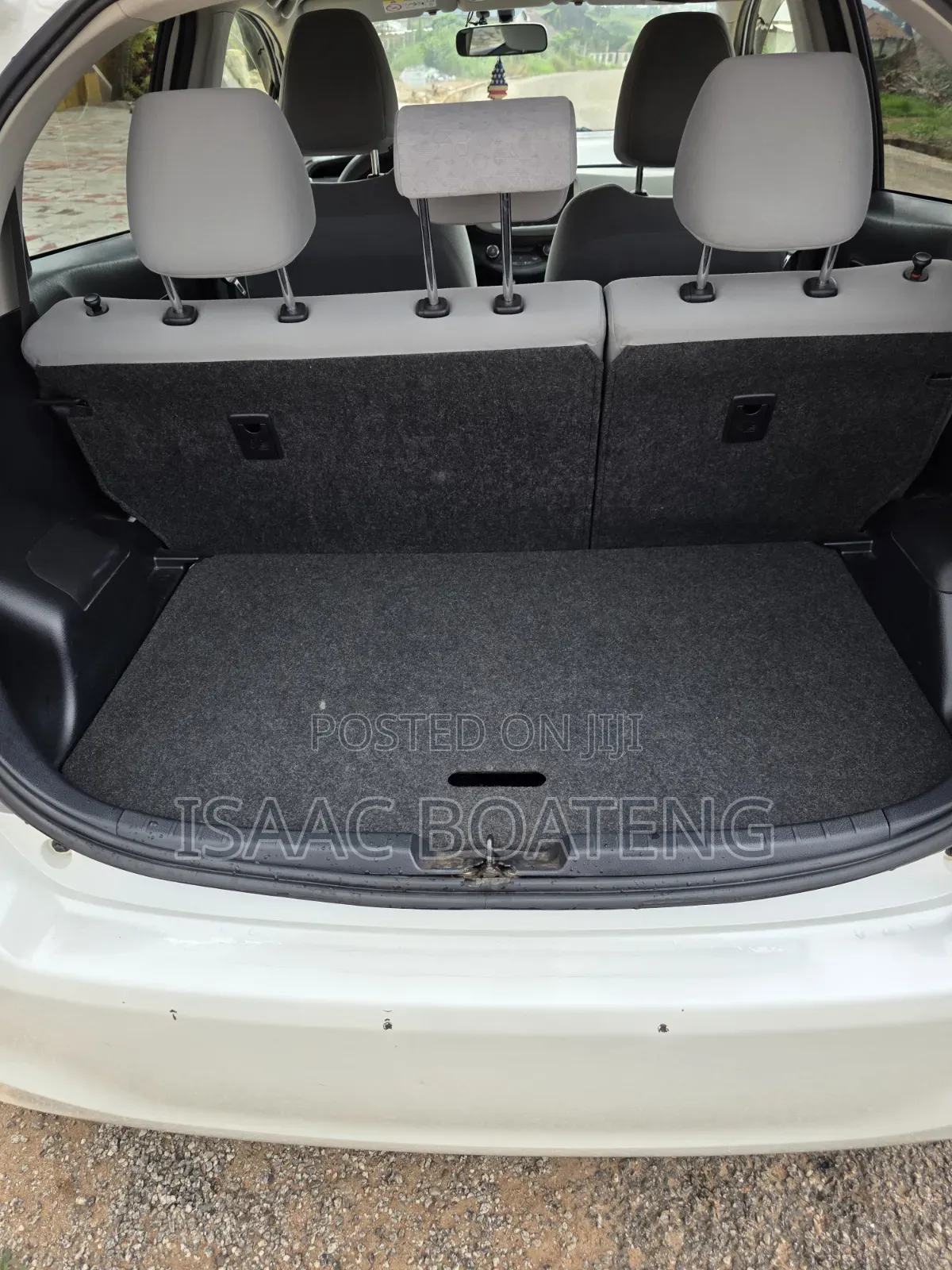 Toyota Vitz 2014 Pearl