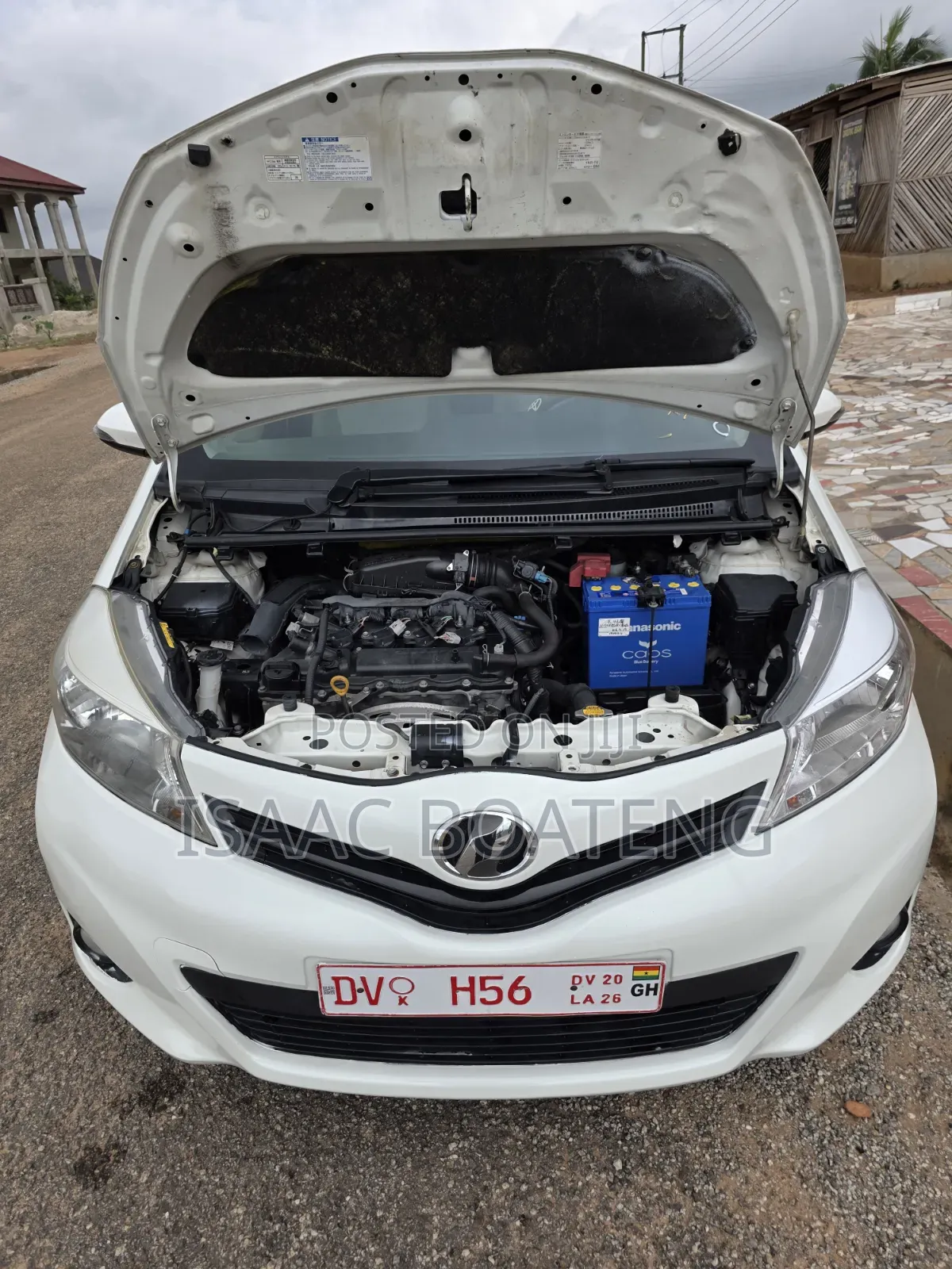Toyota Vitz 2014 Pearl