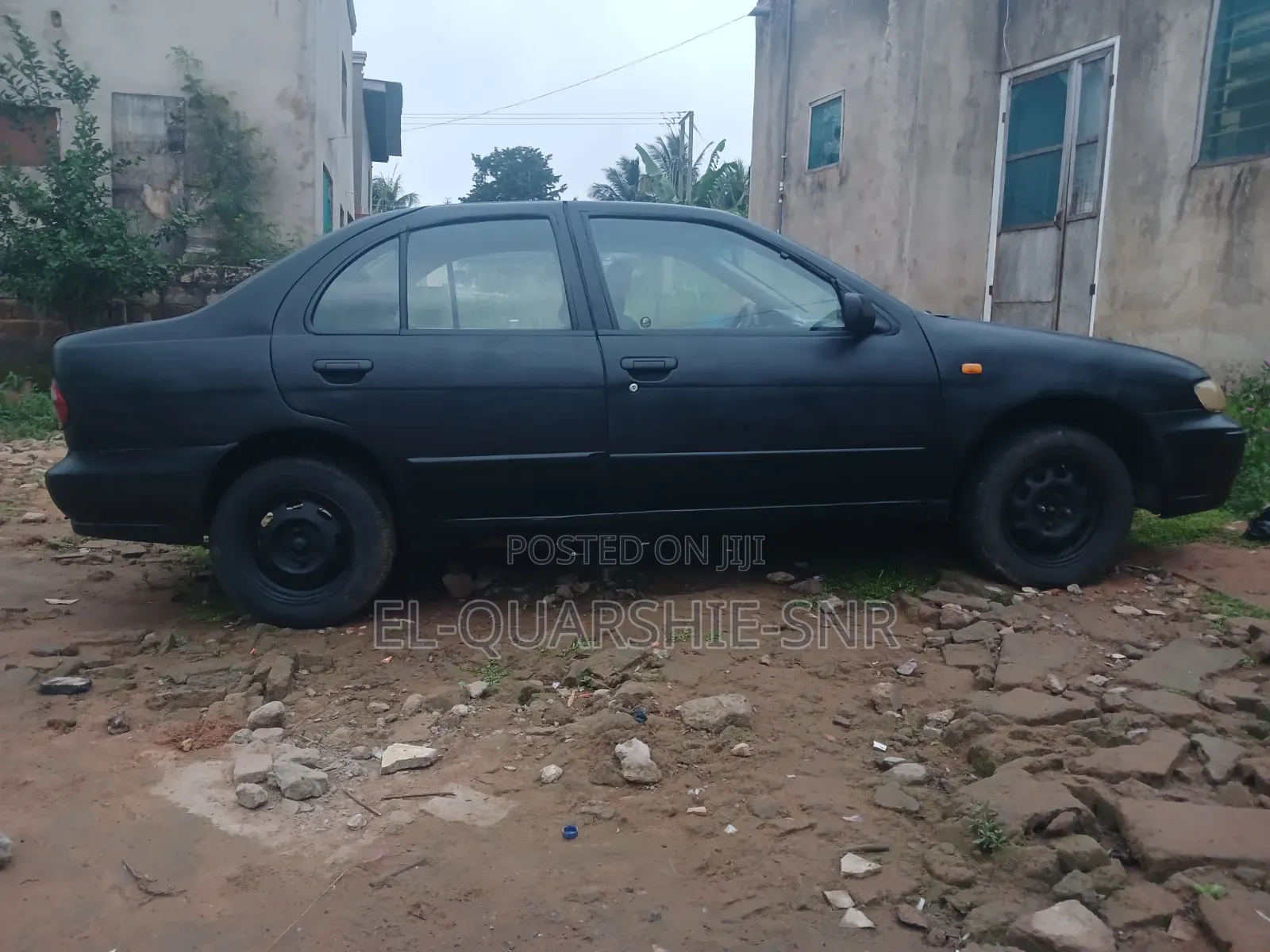 Nissan Almera 2000 Black