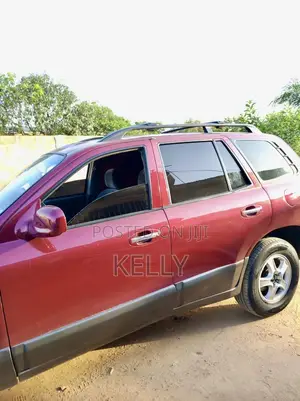 Hyundai Santa Fe 2012 Red