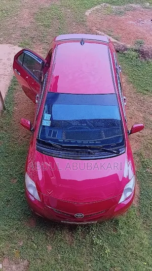 Toyota Yaris 2016 Red
