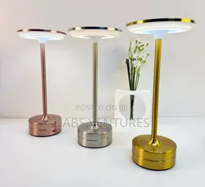 Fashionable Crystal Table Lamp