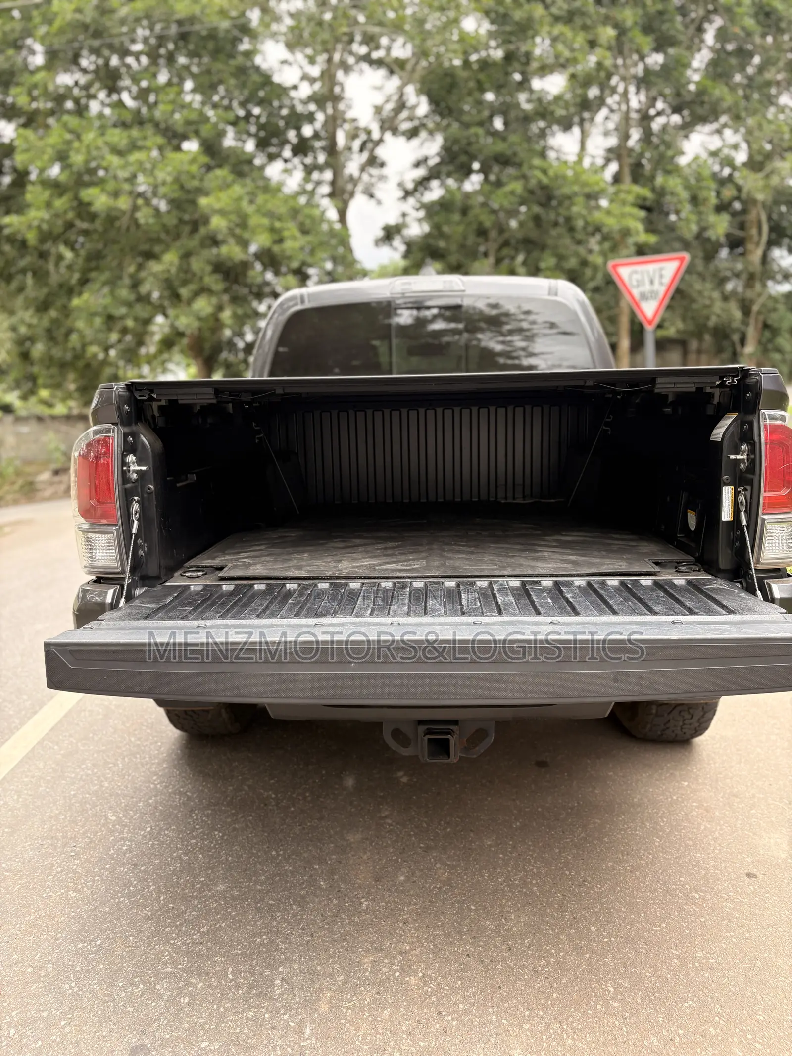 Toyota Tacoma TRD Off Road Access Cab 6' Bed V6 AT 2023 Gray