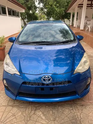 Toyota Aqua G 2014 Blue