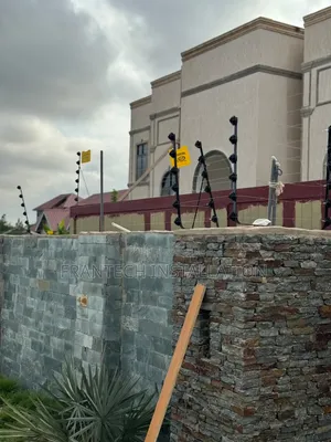 Smart Electric Fence Installer