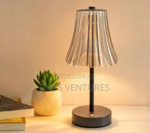 Fashionable Crystal Table Lamp