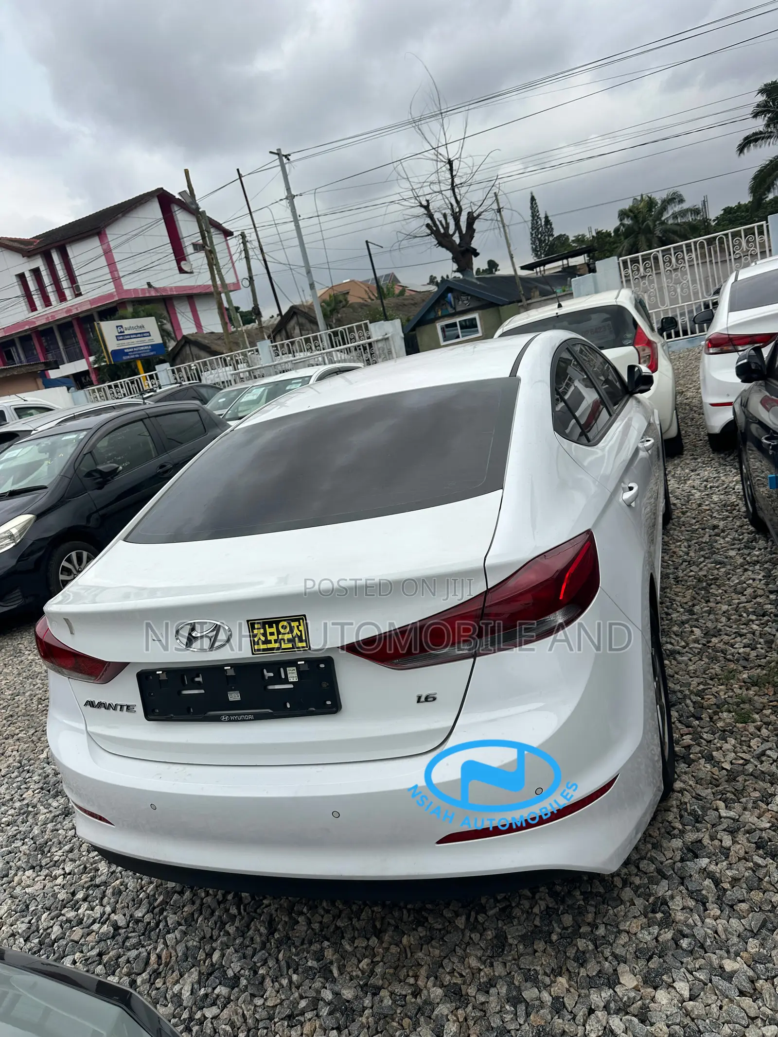 Hyundai Avante 2018 White