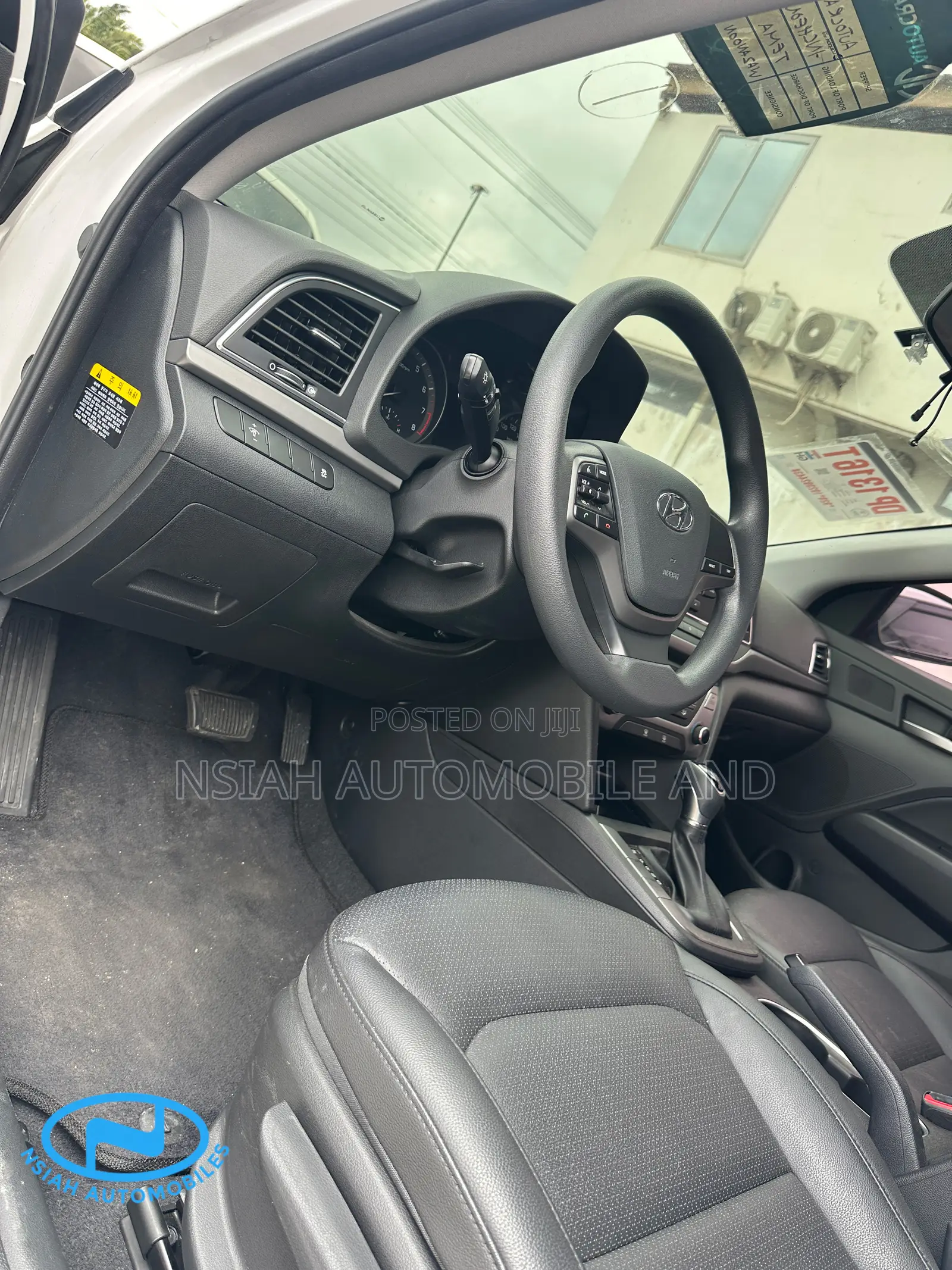 Hyundai Avante 2018 White
