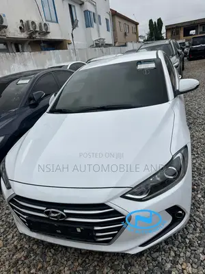 Hyundai Avante 2018 White