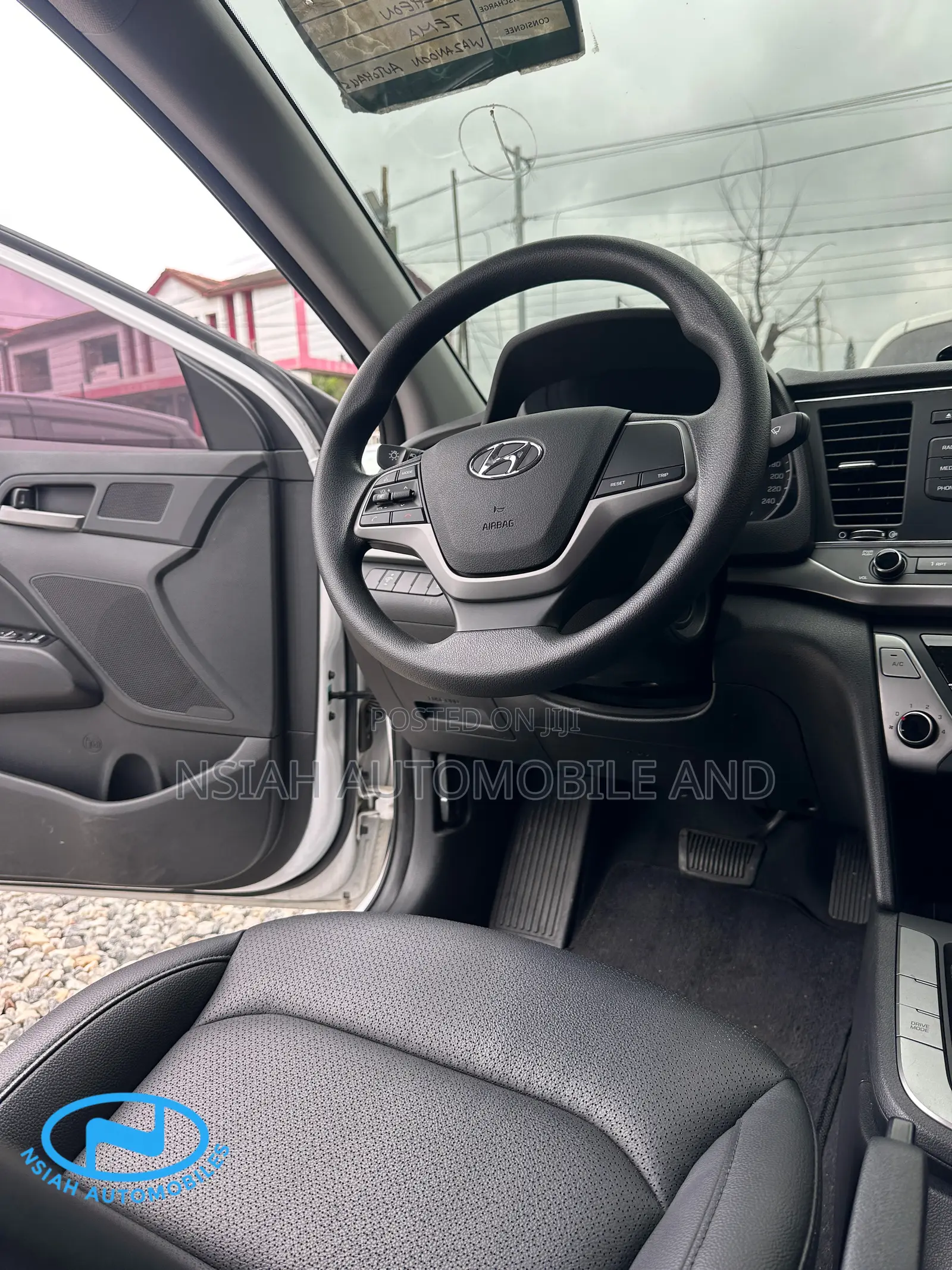 Hyundai Avante 2018 White