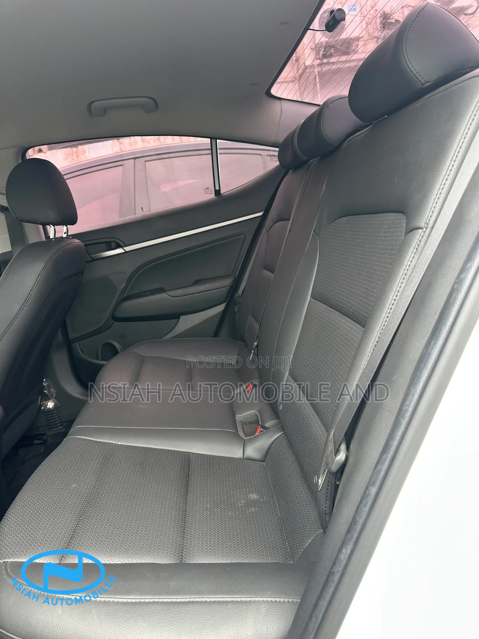 Hyundai Avante 2018 White
