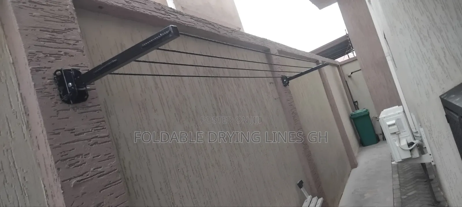 Downwards Foldable Drying Line