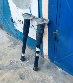 Hyundai Tucson Back Shocks