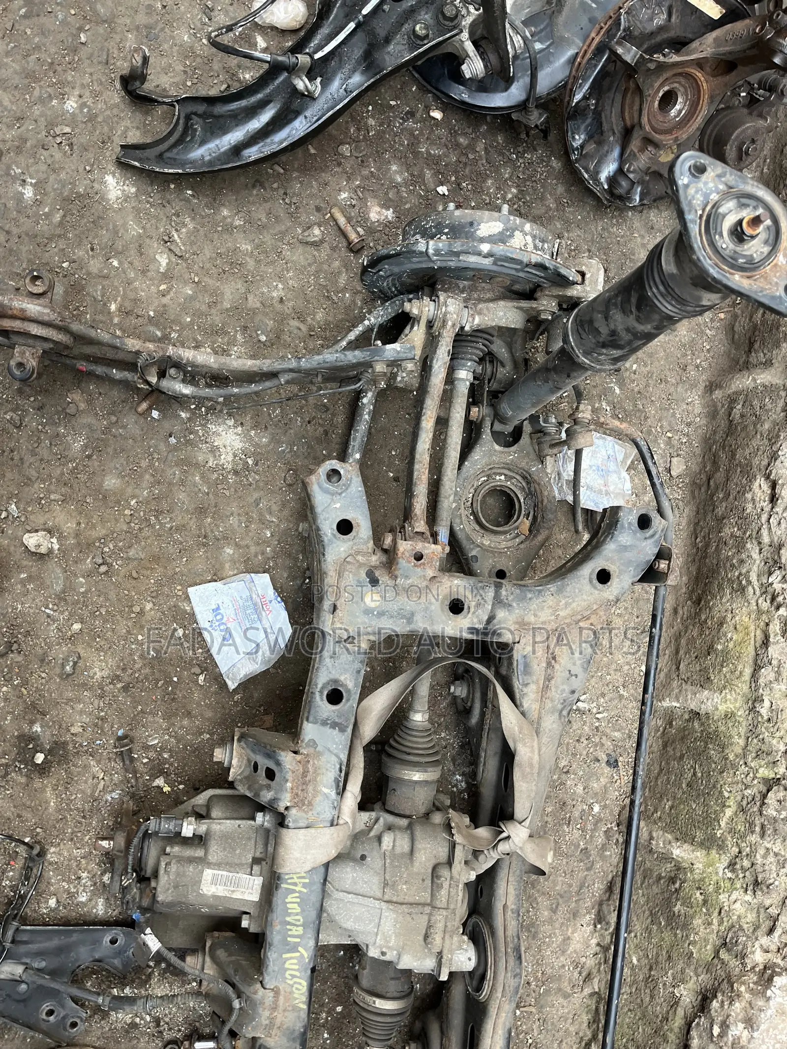 Hyundai Santa Fe 201/2019 Back Axle Complete