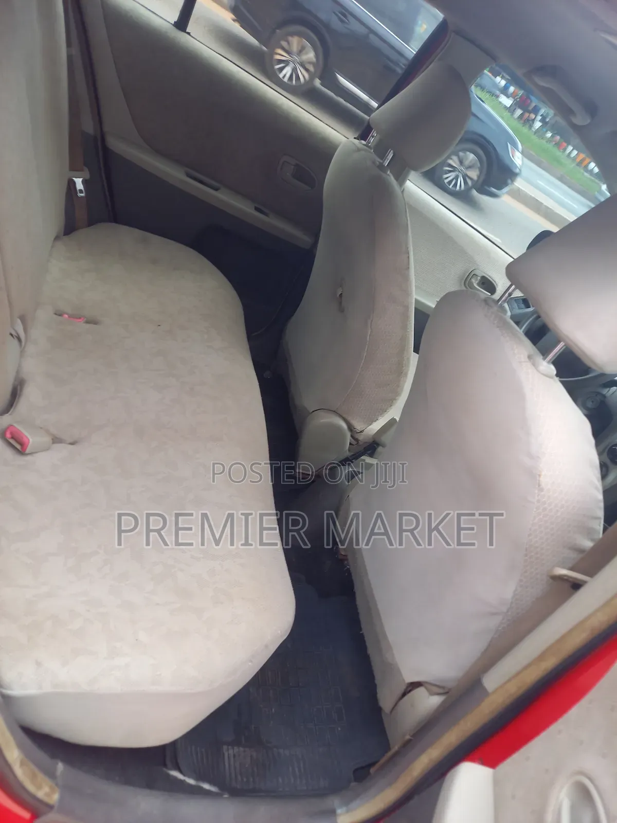 Toyota Vitz 1.3 AWD 5dr 2010 Red