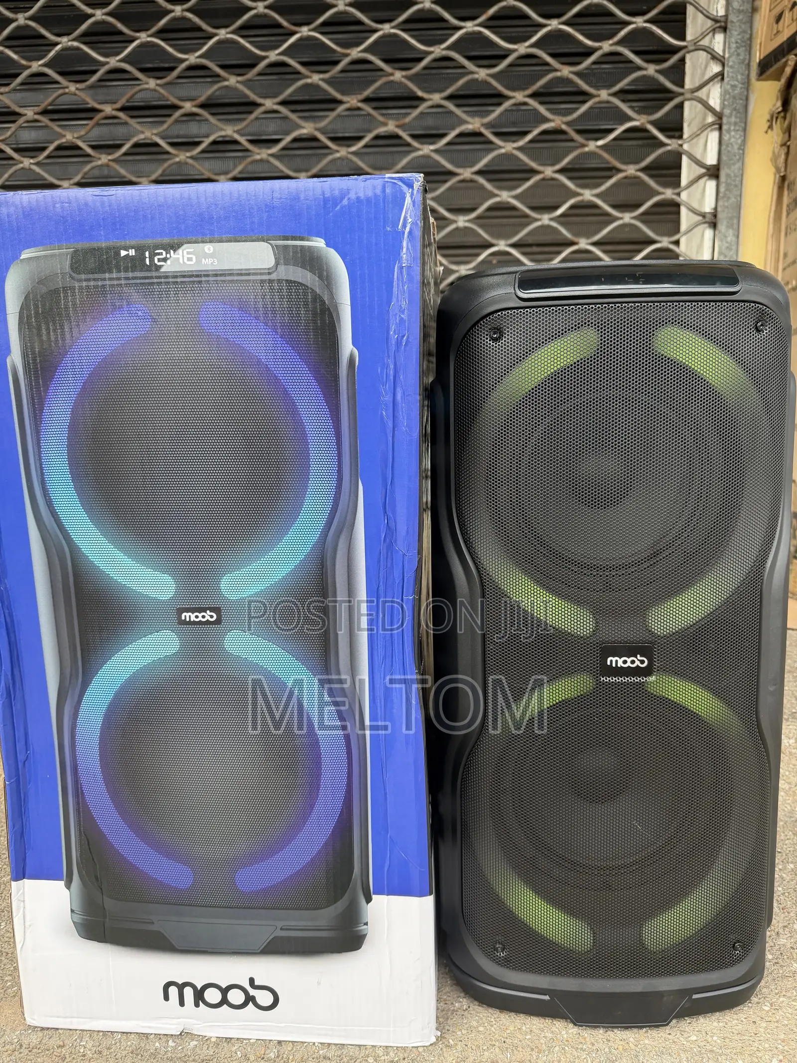 Mood 8x8inches Bluetooth Rechargeable Speaker With 2wireless Mics