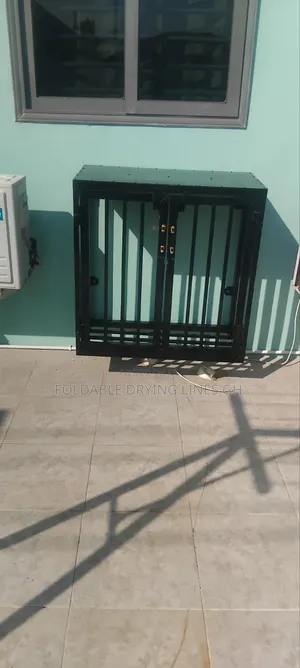 Double Gas Cylinder Cage