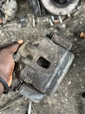 Hyundai Tucson 2012 iX35 Front Hub Complete
