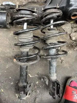 Nissan Sentra B15 Front Shocks Pair