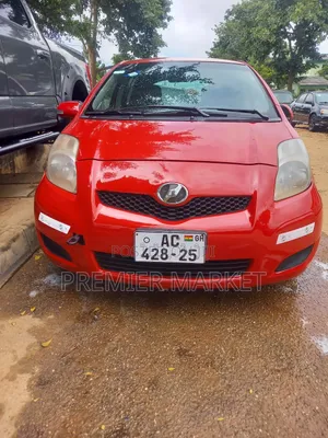 Toyota Vitz 1.3 FWD 5dr 2010 Red