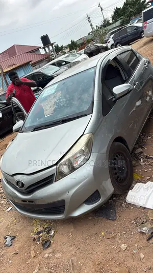 Toyota Vitz 2012 Gray