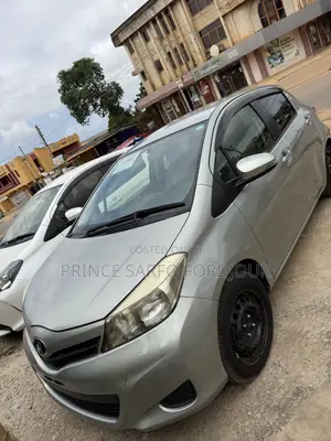Toyota Vitz 2012 Gray