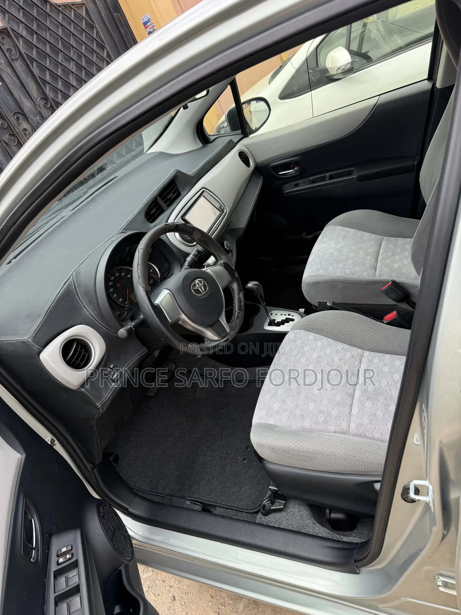 Toyota Vitz 2012 Gray