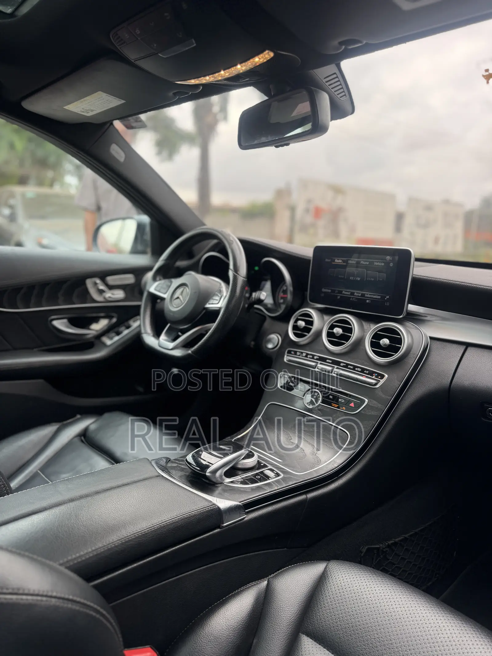 Mercedes-Benz C300 Sport 4Matic Sedan AWD (2.0L 4cyl 7A) 2017 Gray