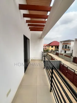 3bdrm House in Oyarifa, Ghana Flag for sale