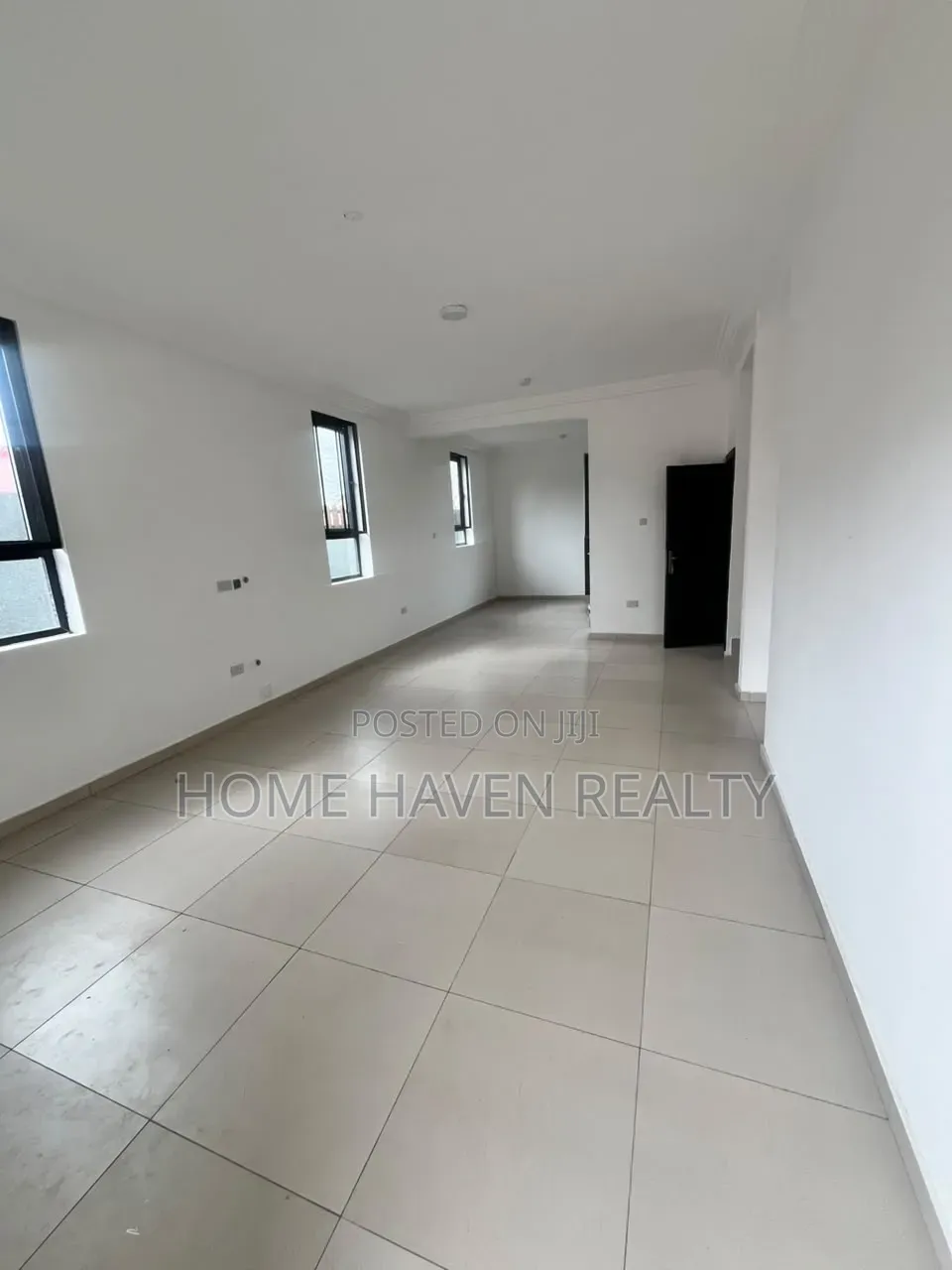 3bdrm House in Oyarifa, Ghana Flag for sale