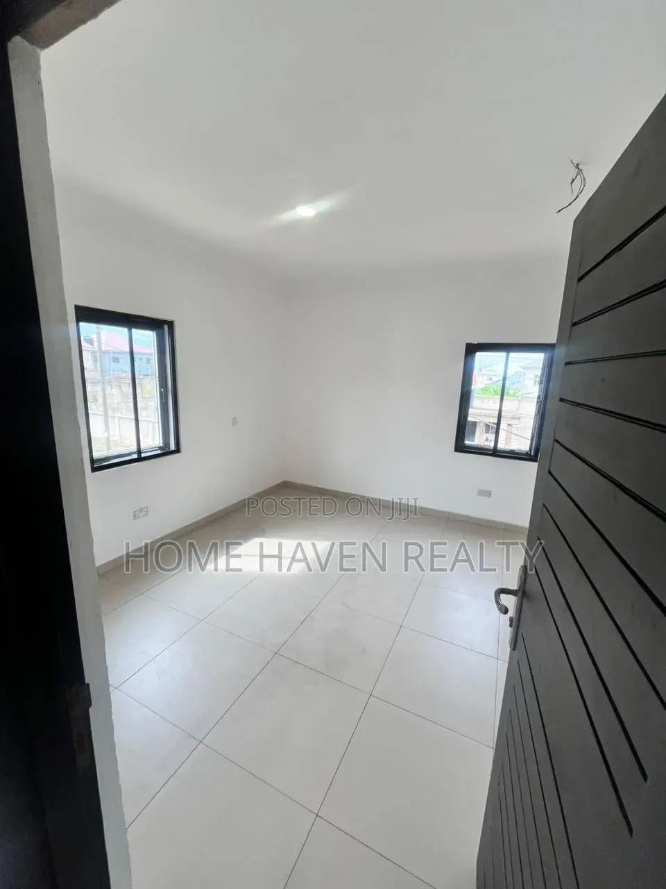 3bdrm House in Oyarifa, Ghana Flag for sale