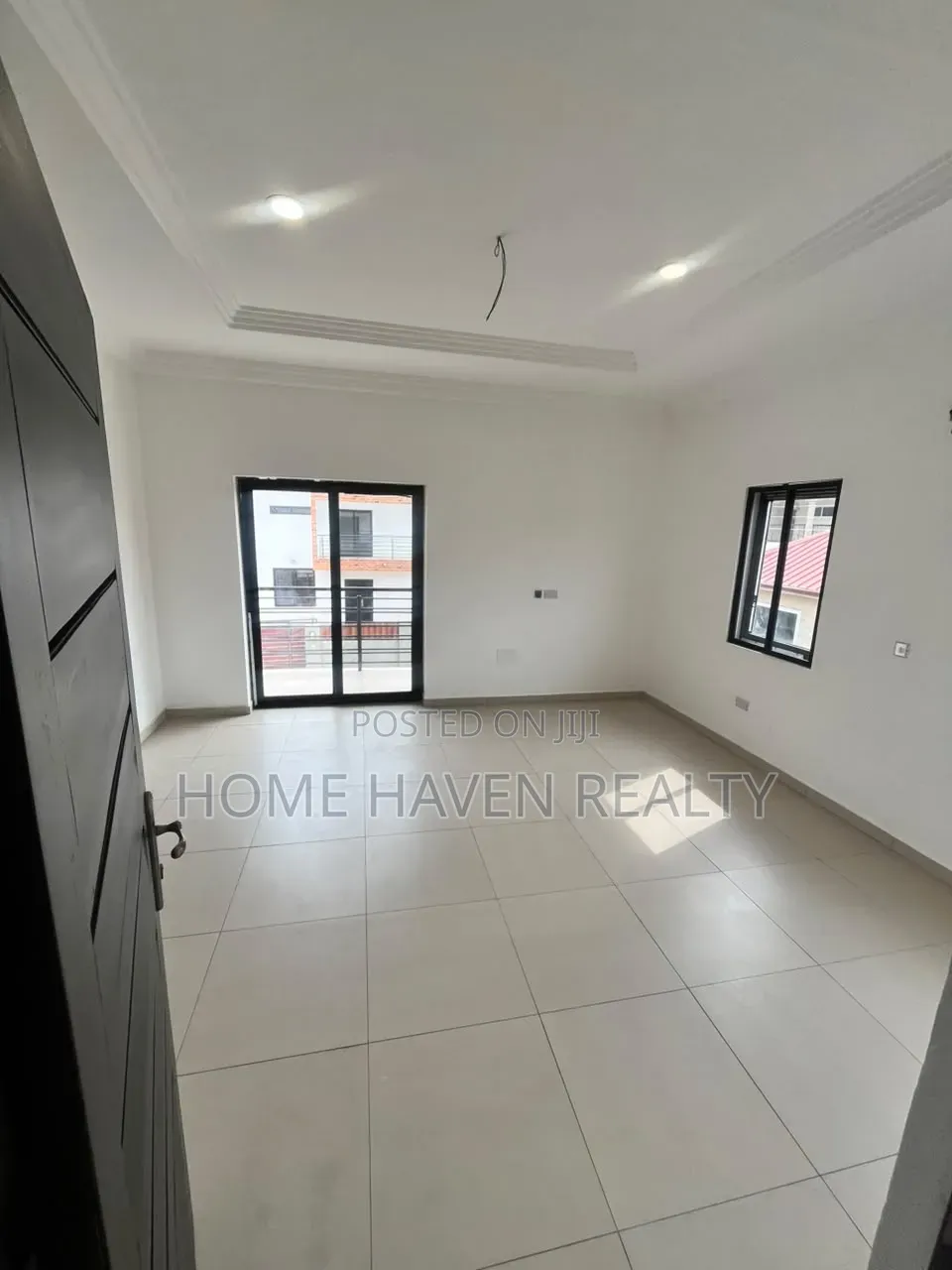 3bdrm House in Oyarifa, Ghana Flag for sale