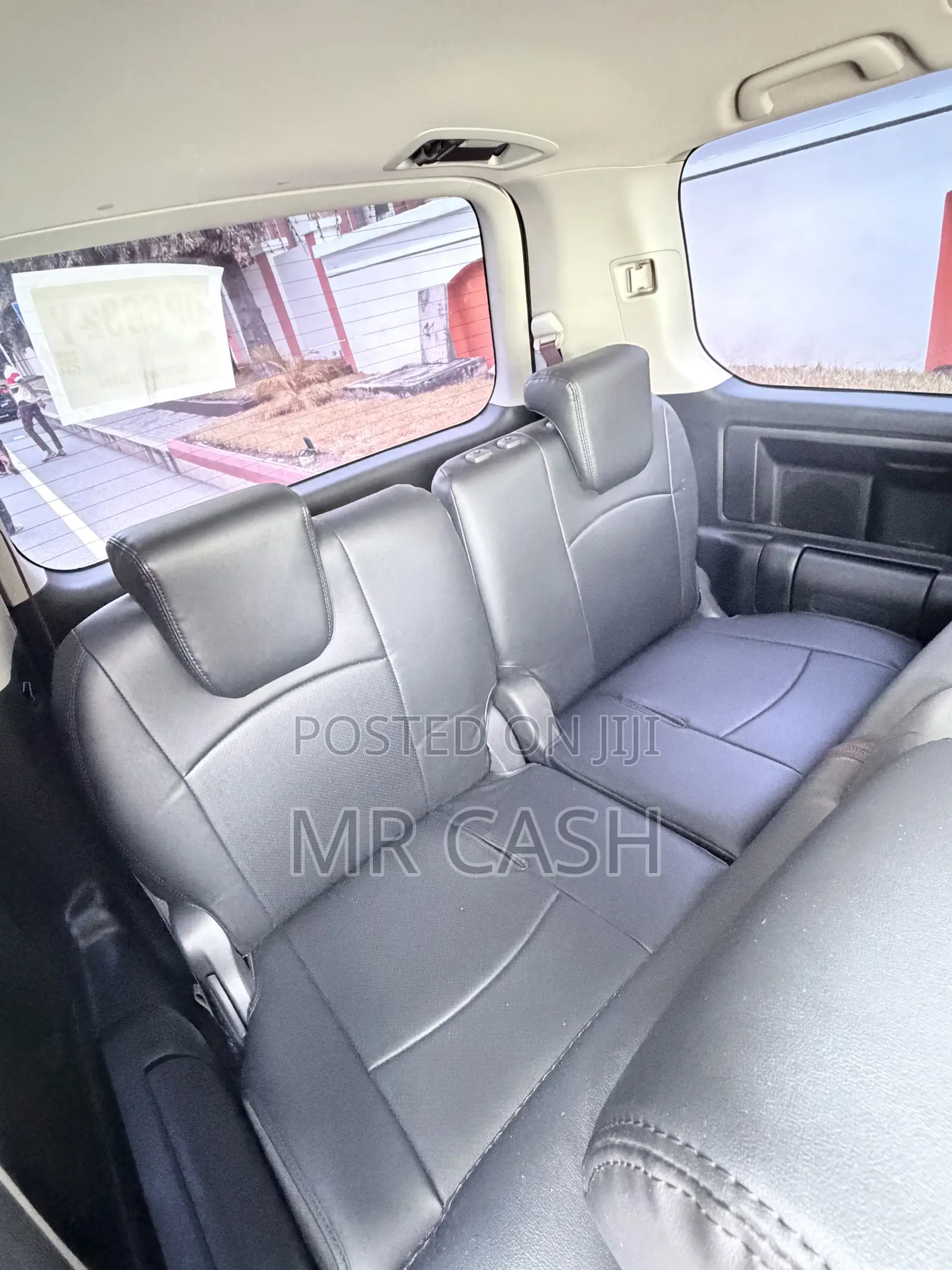 Toyota Voxy 2010 White