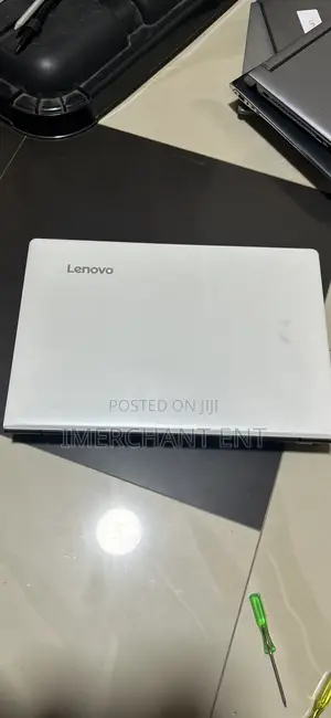 Laptop Lenovo IdeaPad 310 8GB Intel Core i7 HDD 1T