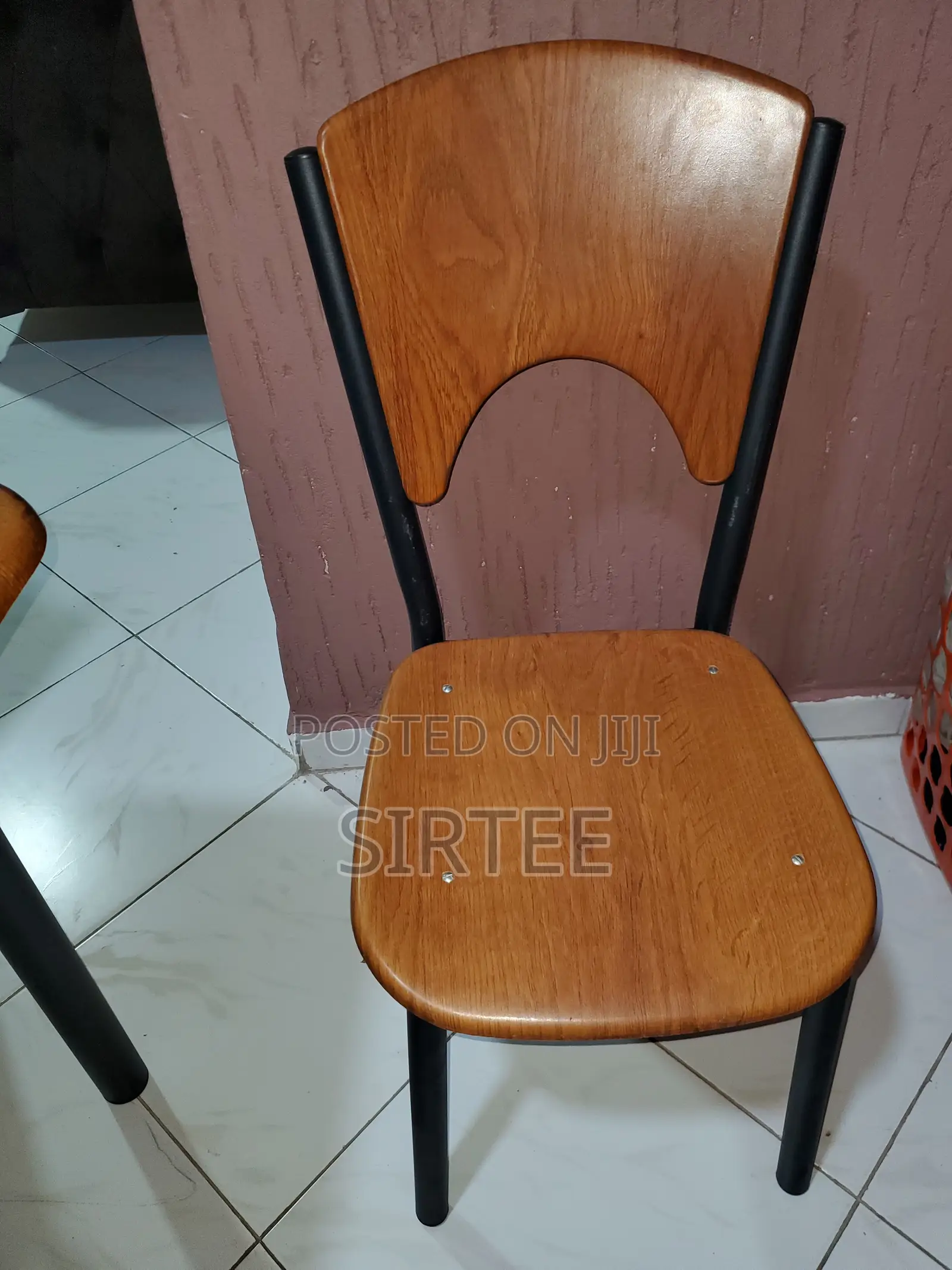 RELOCATION SALE: Dining Table Chairs Set