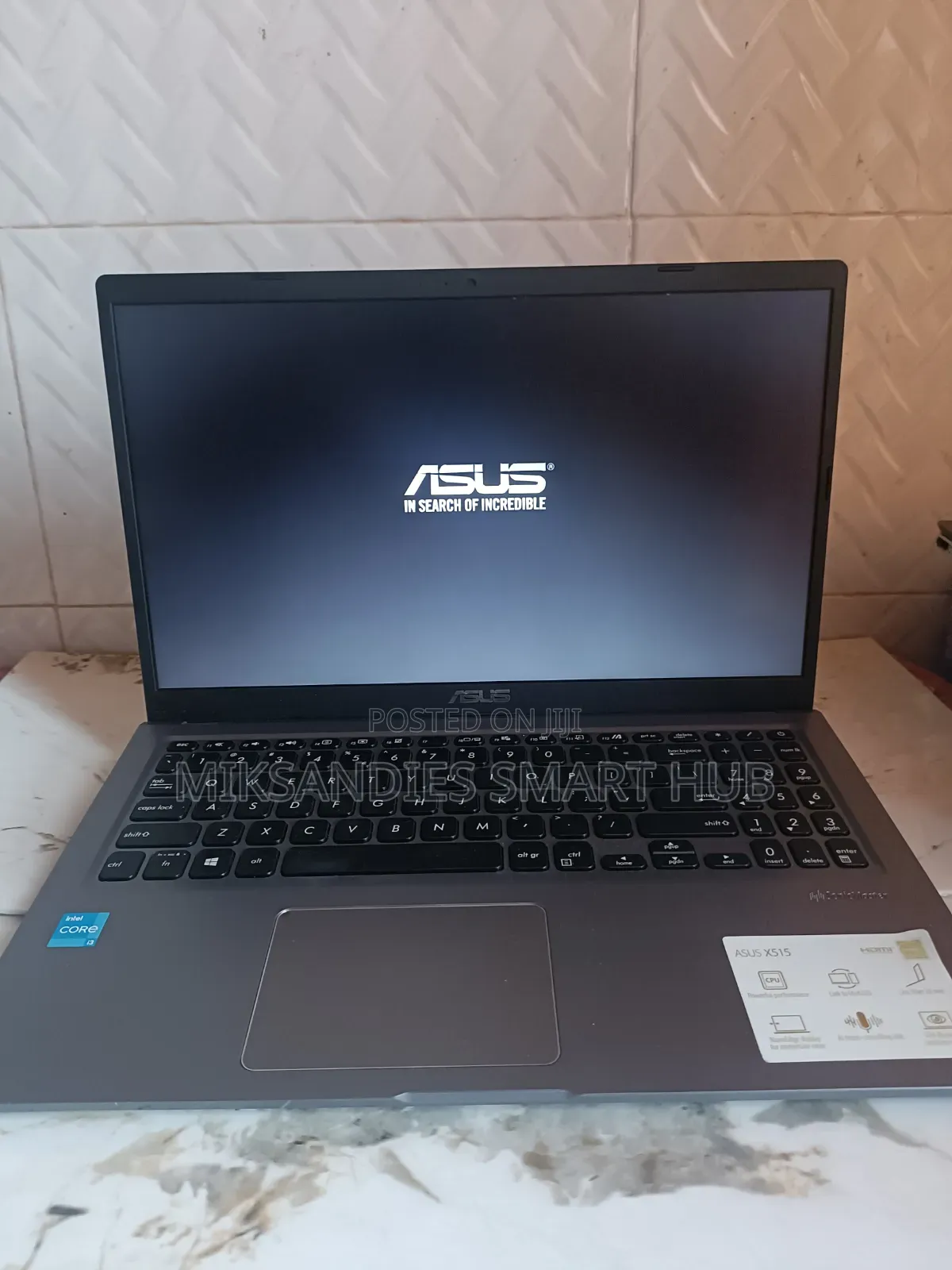 Laptop Asus VivoBook X540SA 8GB Intel Core i3 SSD 256GB