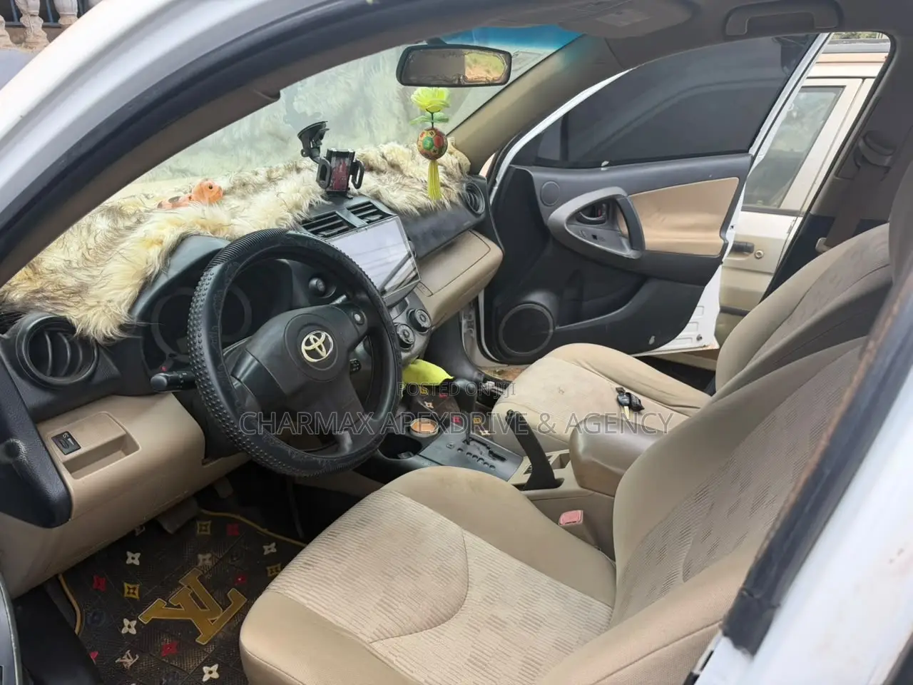 Toyota RAV4 3.5 2012 White