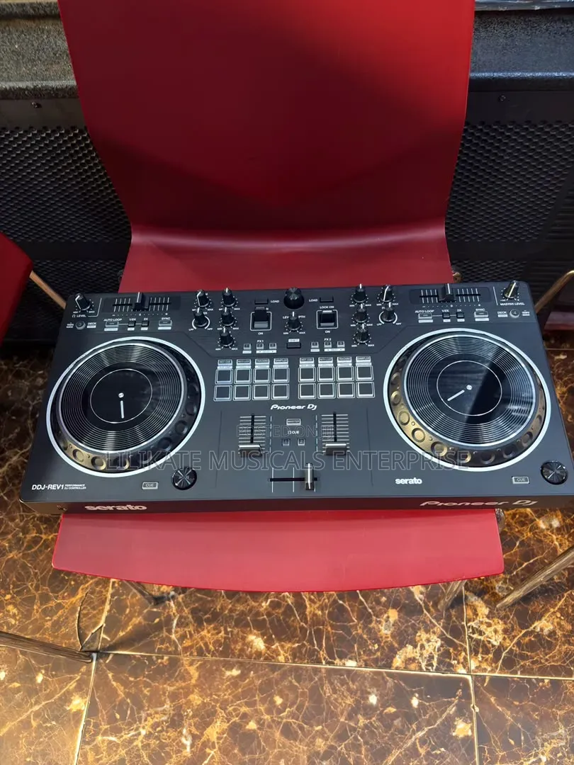 Serato DDJ-REV 1