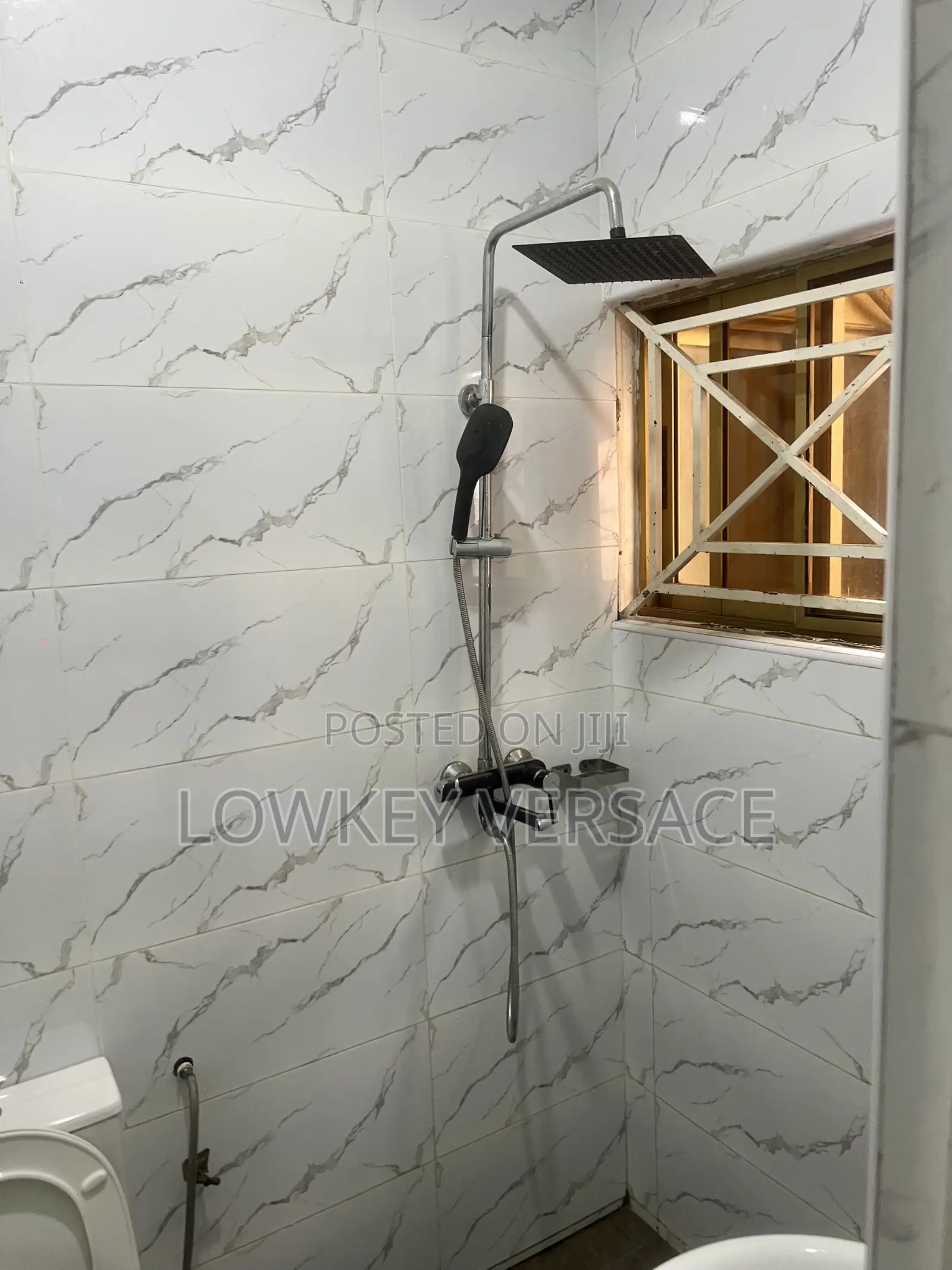 Furnished Room + DSTV+ Starlink + Generator + Self Catering(Kitchen)
