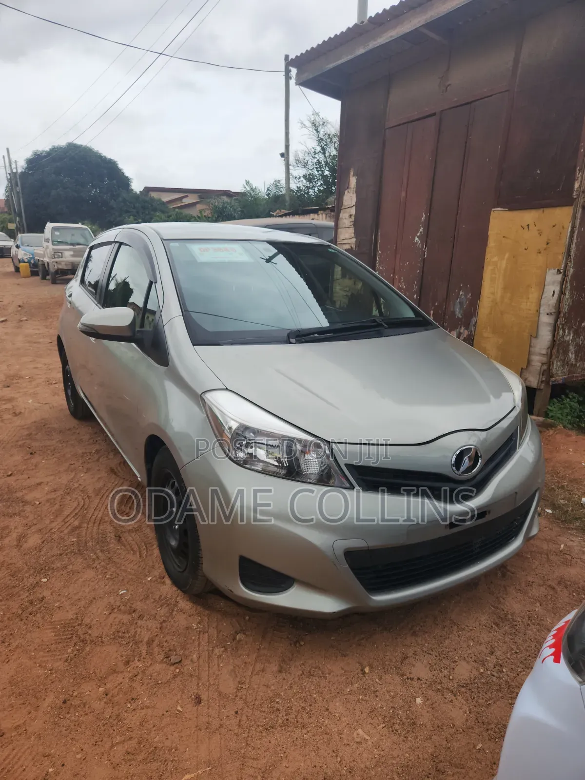 Toyota Vitz 2012 Gray