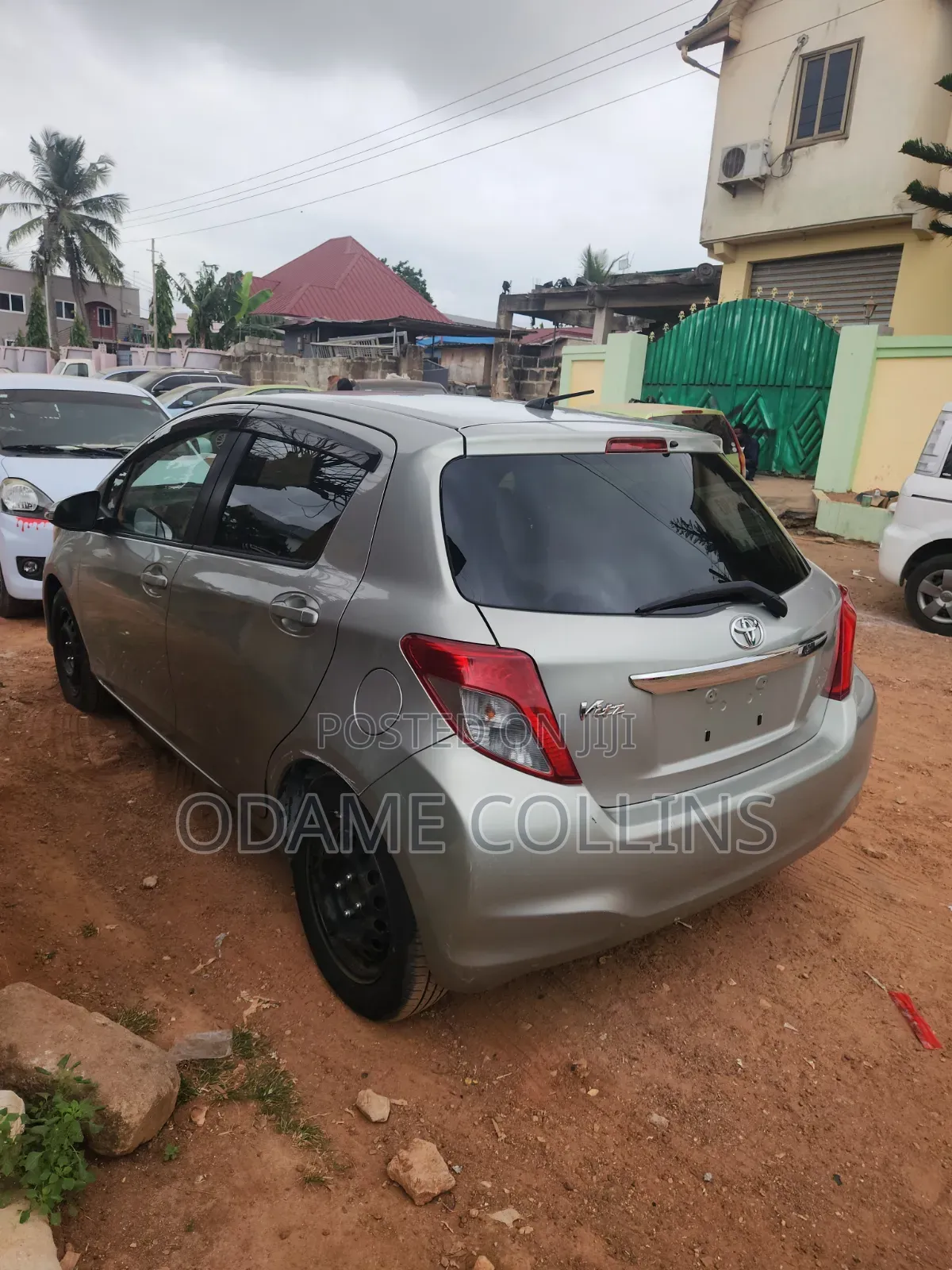Toyota Vitz 2012 Gray
